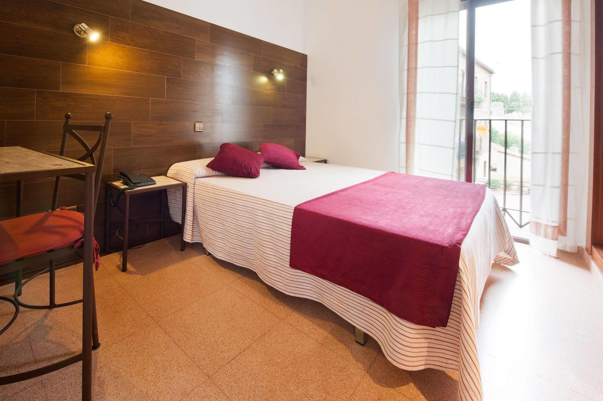 Hostal Sol Toledo Esterno foto